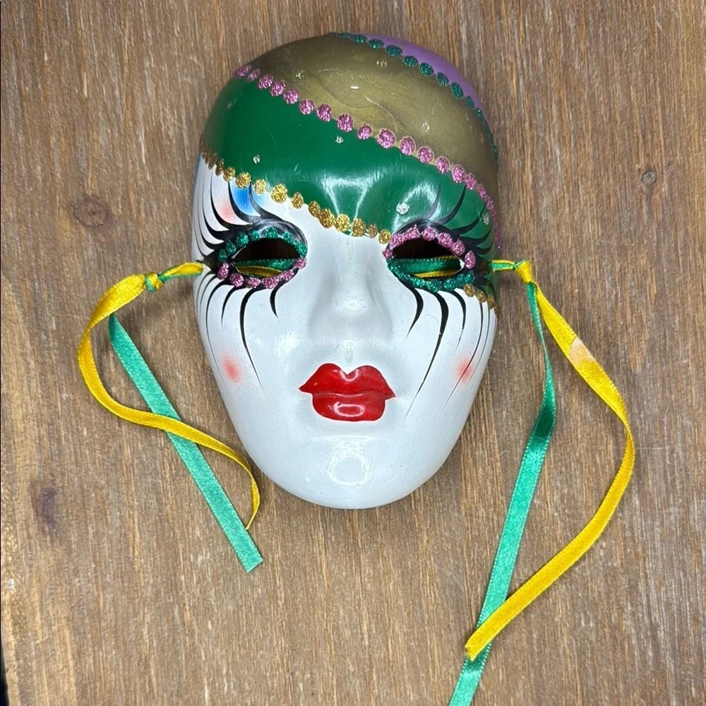 Ceramic Mask Mardi Gras Theme 5.35” x 4”
